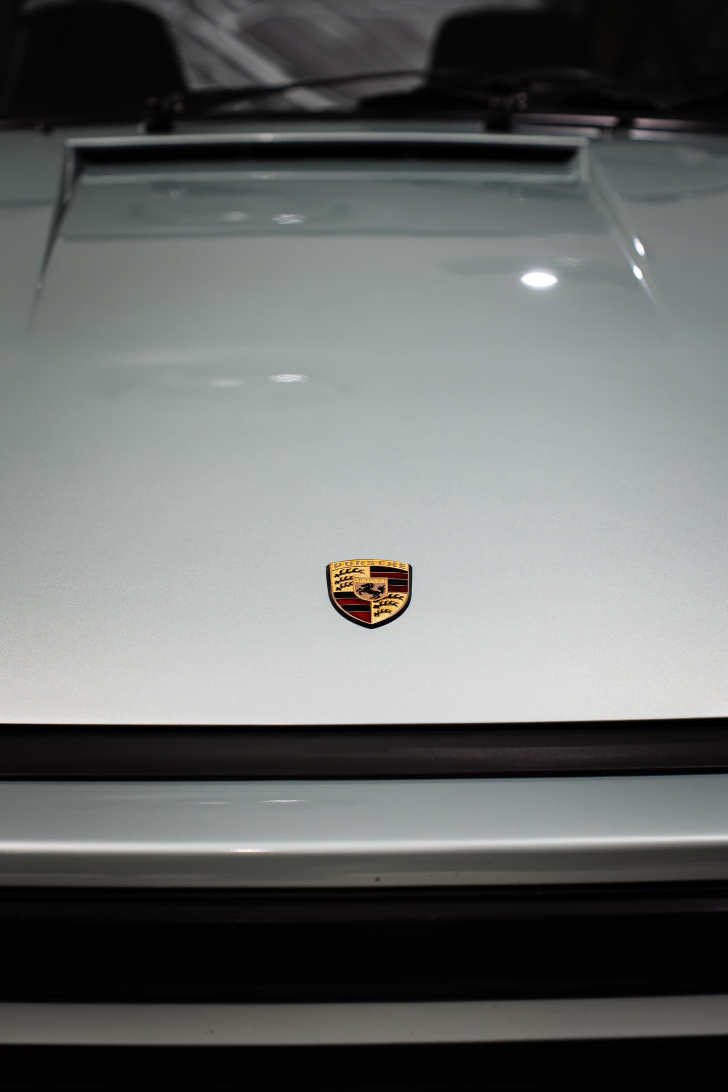 Automobile