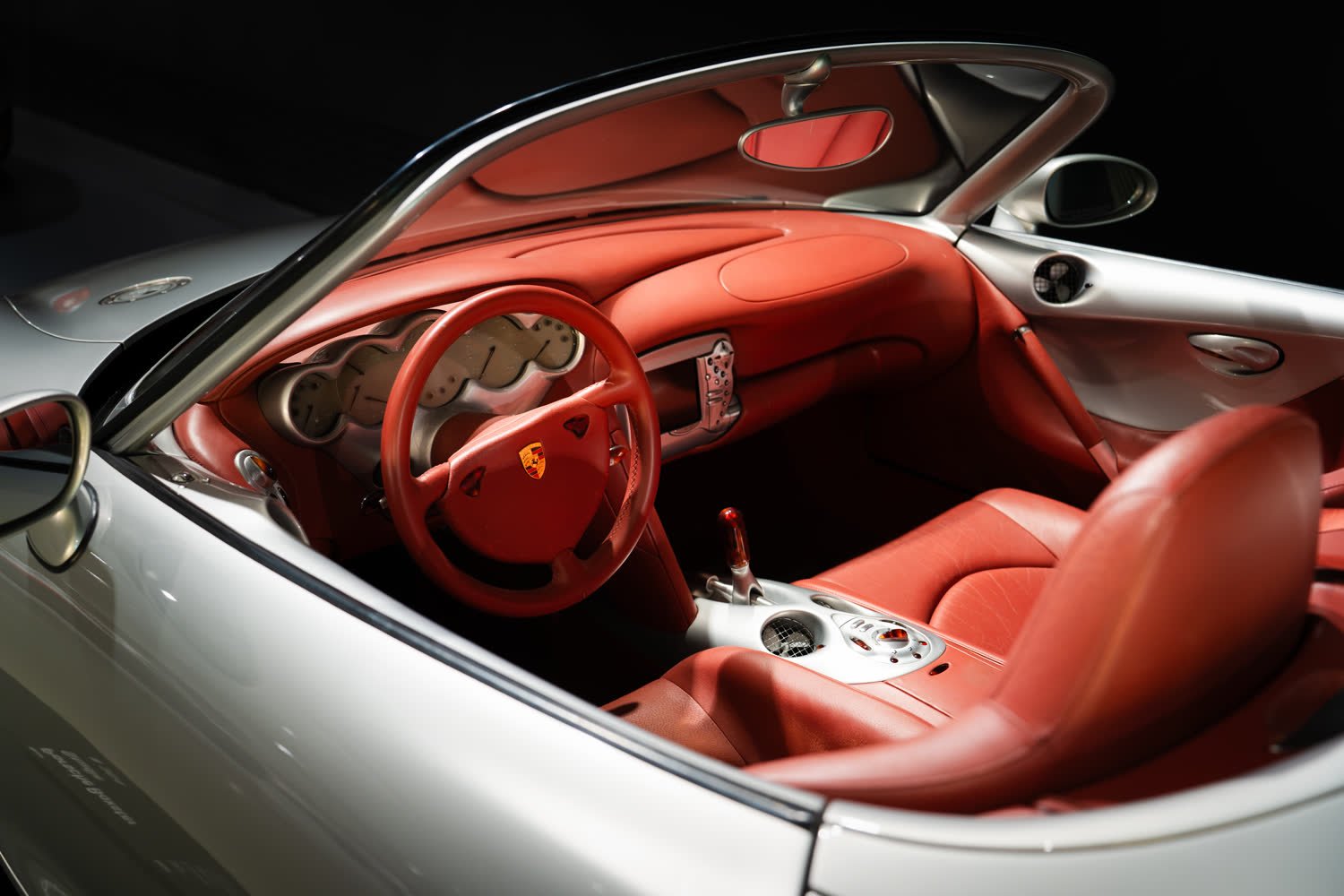 Automobile
