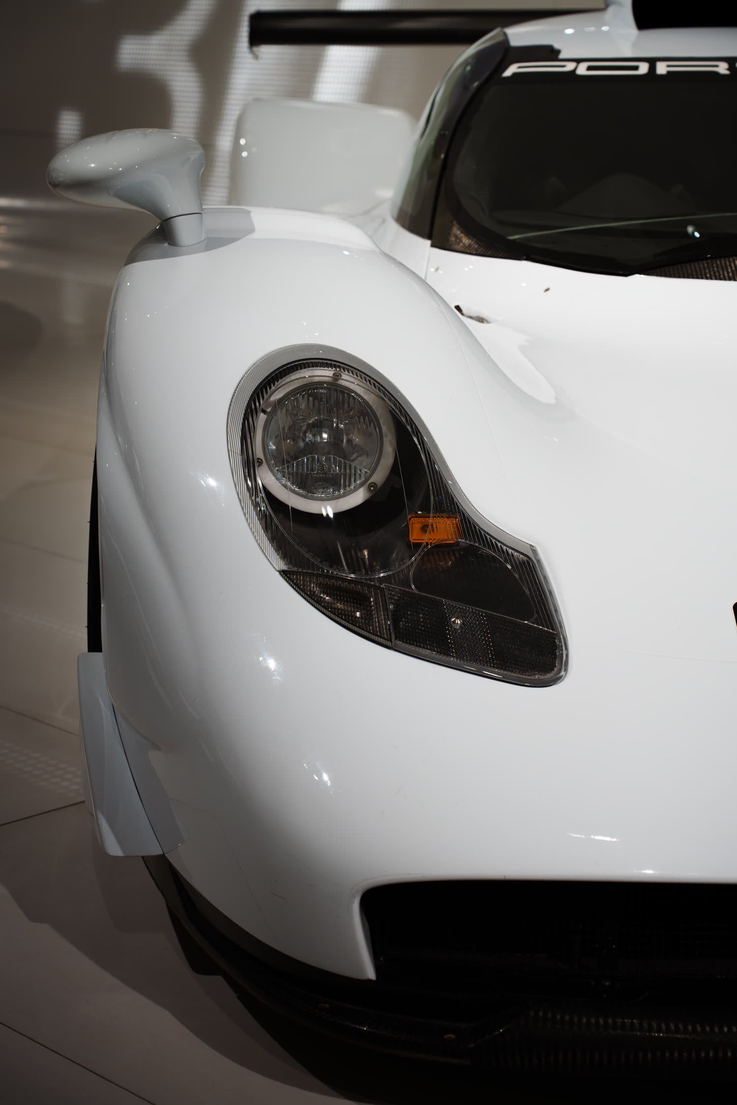 Automobile